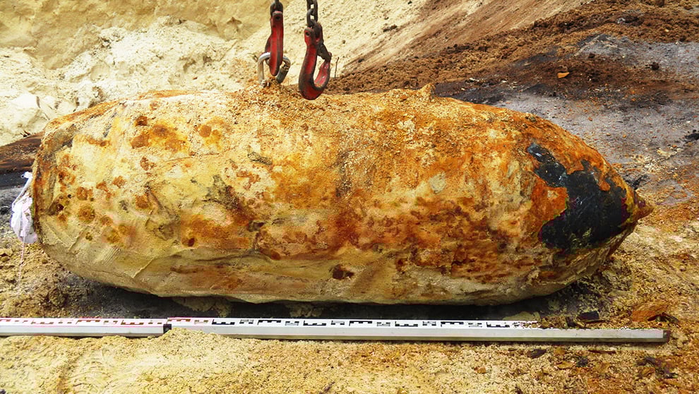 Eggers Kampfmittelbergung – geborgene 1000 lbs Fliegerbombe nach erfolgreicher Entschärfung und Bergung